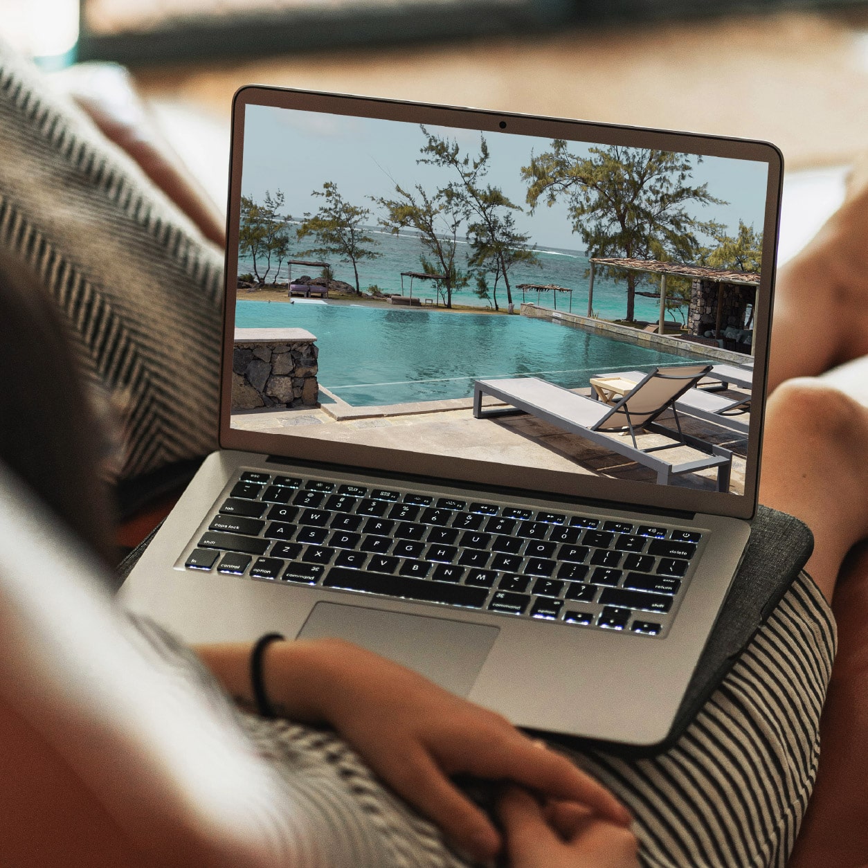 Tropical picture on laptop